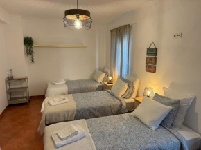 Quarto Triplo com Terraço e Casa de Banho Partilhada - Em Casa de Praia do Almograve - Trilho dos Pescadores